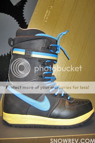 nike-snowboard-boots.jpg