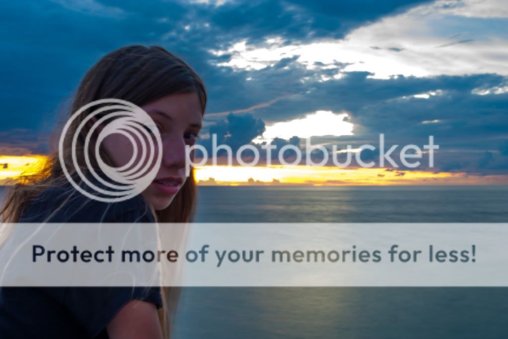 IMAGE: http://i486.photobucket.com/albums/rr224/Beefer518/Camera%20stuff/C_Sunset_color.jpg