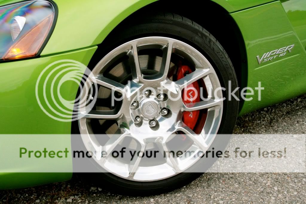 10_vipergarage.jpg