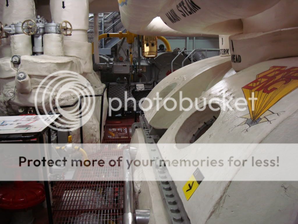 Midway Aircraft Carrier Steam Turbine Engine Pictures, Images